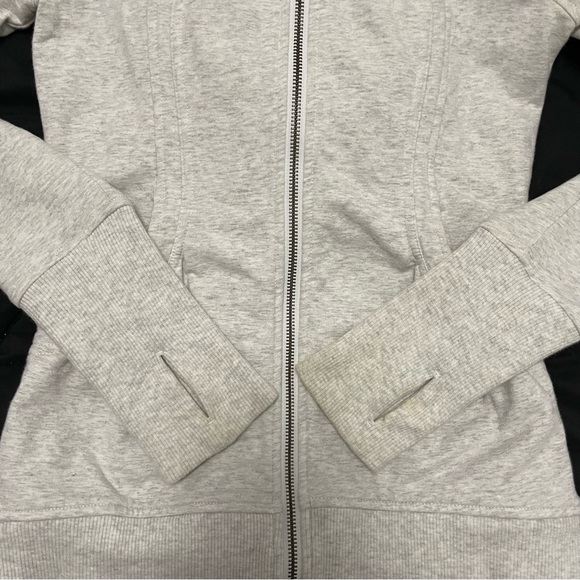 Lululemon Grey Zip-up Sweater - Size 4 - Picture 6 of 6